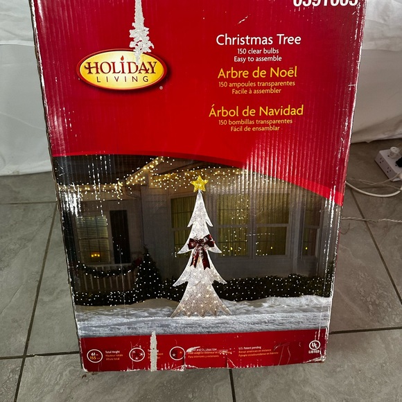 Holiday Living Christmas Tree Indoor Outdoor Use 150 Clear Bulbs - Picture 7 of 9